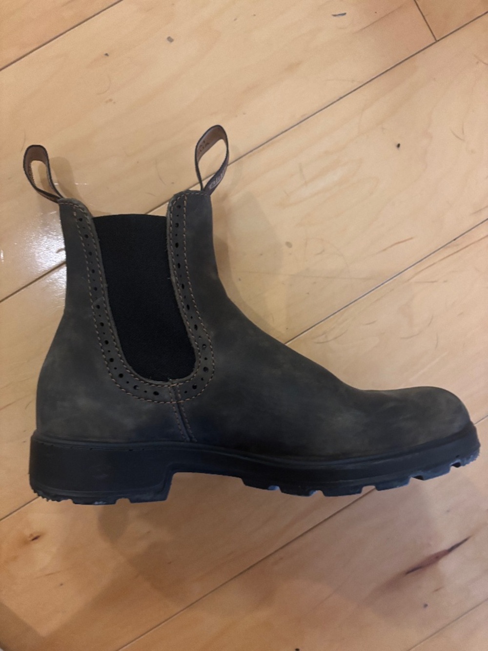 Blundstone boots women size 8.5